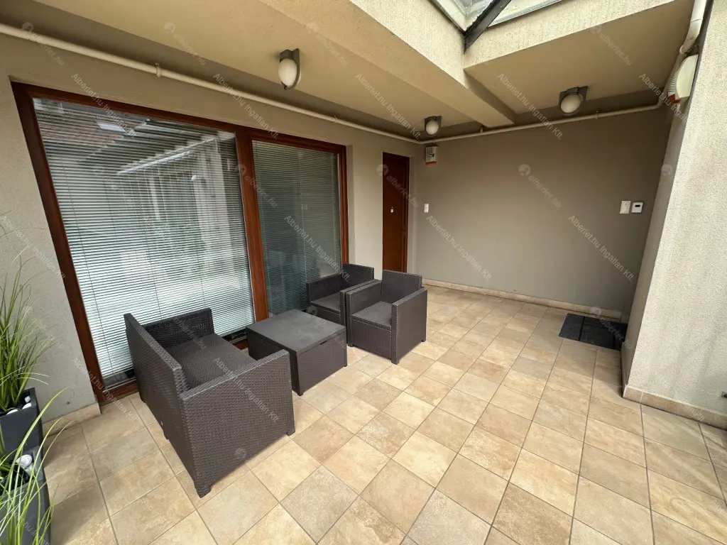 Kiadó albérlet 1160000 Ft/hó áron: Budapest, VI. kerület  Andrássy út. Mérete: 115 nm, 3 szobás | Alberlet.hu - 6702228