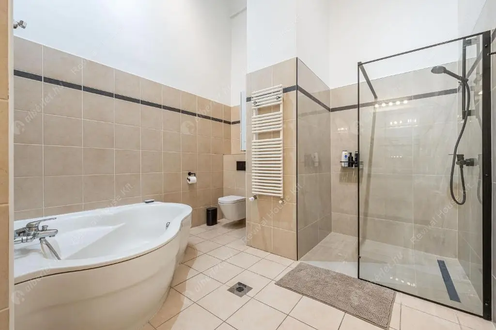 Kiadó albérlet 900000 Ft/hó áron: Budapest, VI. kerület  Andrássy út. Mérete: 128 nm, 3 szobás | Alberlet.hu - 6586668