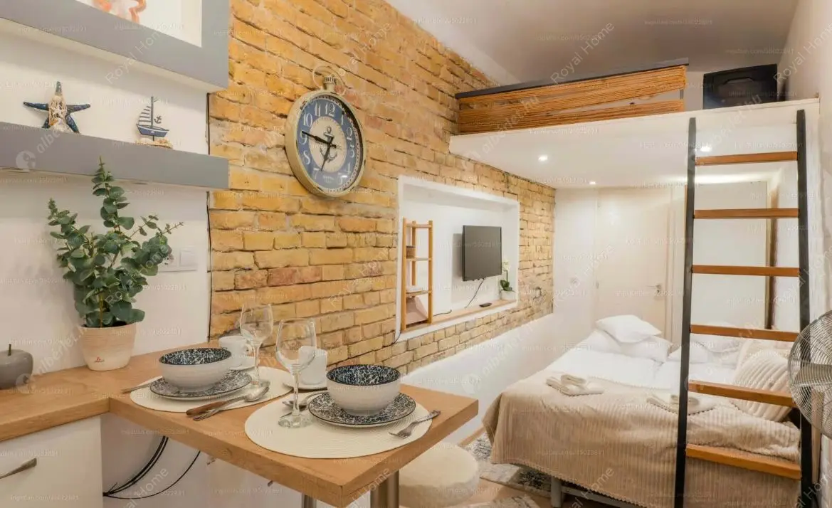 Kiadó albérlet 238000 Ft/hó áron: Budapest, VI. kerület  Andrássy út. Mérete: 20 nm, 1 szobás | Alberlet.hu - 6583101