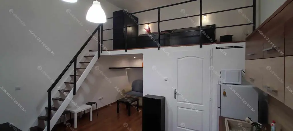 Kiadó albérlet 220000 Ft/hó áron: Budapest, VI. kerület  Andrássy út. Mérete: 26 nm, 1 szobás | Alberlet.hu - 6699835