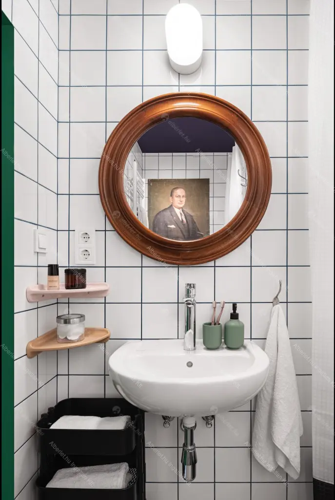 Kiadó albérlet 320000 Ft/hó áron: Budapest, VI. kerület  Andrássy út. Mérete: 41 nm, 1 szobás | Alberlet.hu - 6649632