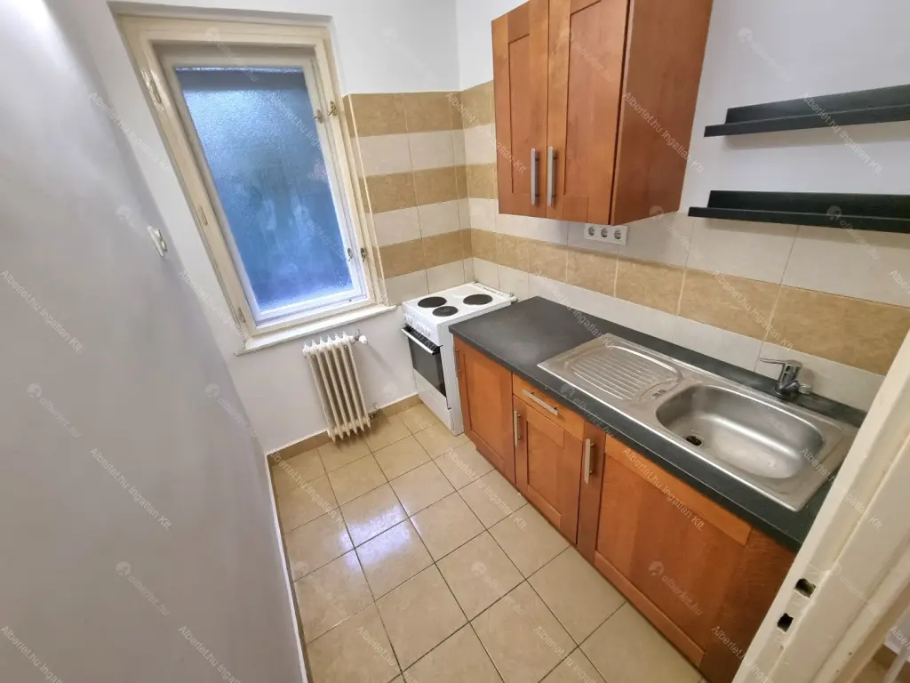 Kiadó albérlet 245000 Ft/hó áron: Budapest, VI. kerület  Andrássy út. Mérete: 45 nm, 2 szobás | Alberlet.hu - 6645325