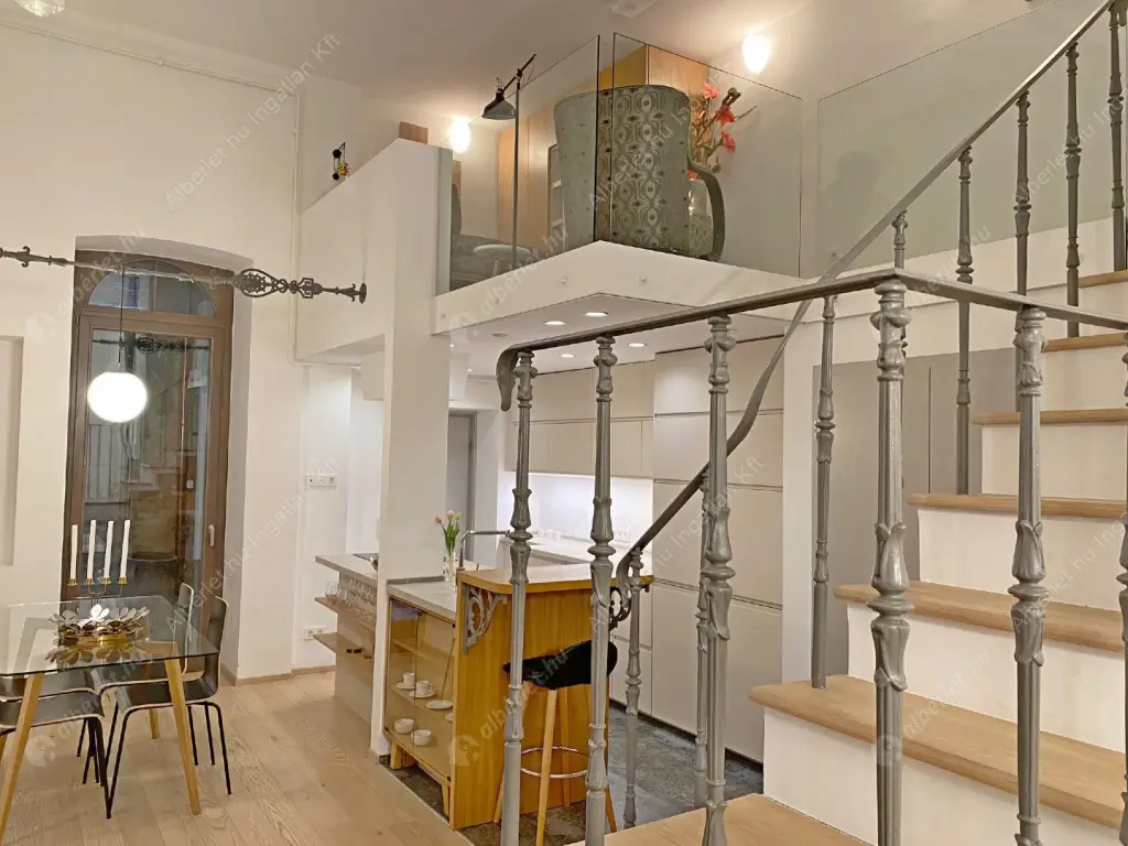 Kiadó albérlet 360000 Ft/hó áron: Budapest, VI. kerület  Andrássy út. Mérete: 51 nm, 1 szobás | Alberlet.hu - 6519430