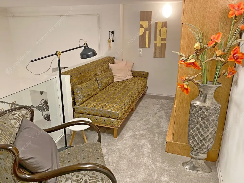 Kiadó albérlet 360000 Ft/hó áron: Budapest, VI. kerület  Andrássy út. Mérete: 51 nm, 1 szobás | Alberlet.hu - 6519450