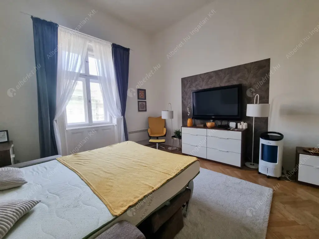 Kiadó albérlet 299000 Ft/hó áron: Budapest, VI. kerület  Andrássy út. Mérete: 57 nm, 1 szobás | Alberlet.hu - 6558459
