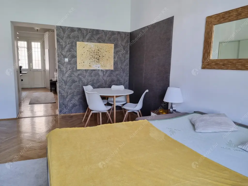 Kiadó albérlet 299000 Ft/hó áron: Budapest, VI. kerület  Andrássy út. Mérete: 57 nm, 1 szobás | Alberlet.hu - 6558464