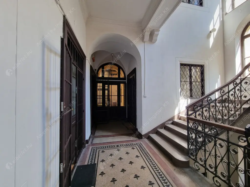 Kiadó albérlet 299000 Ft/hó áron: Budapest, VI. kerület  Andrássy út. Mérete: 57 nm, 1 szobás | Alberlet.hu - 6558476