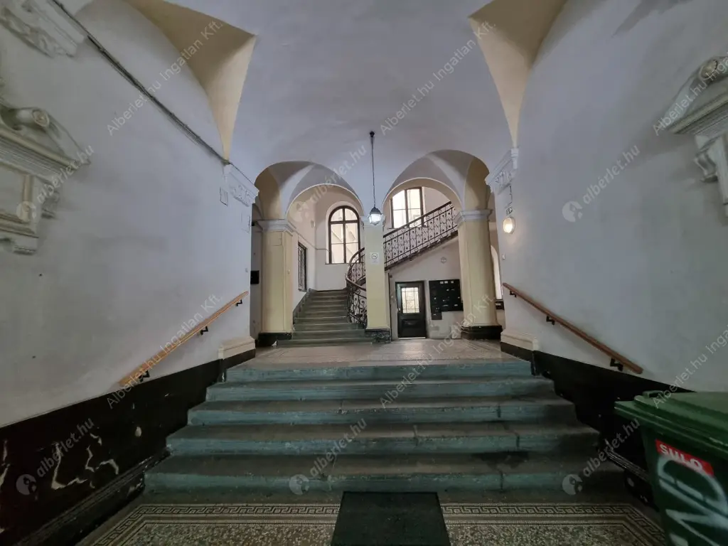 Kiadó albérlet 299000 Ft/hó áron: Budapest, VI. kerület  Andrássy út. Mérete: 57 nm, 1 szobás | Alberlet.hu - 6558480