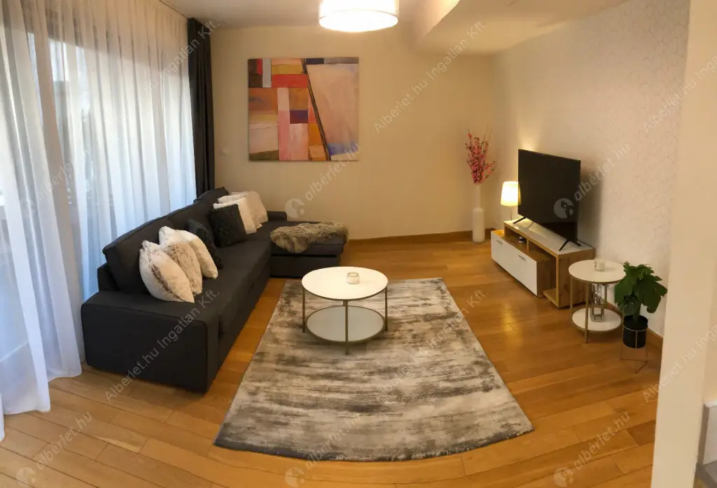 Kiadó albérlet 369000 Ft/hó áron: Budapest, VI. kerület  Andrássy út. Mérete: 57 nm, 1 szobás | Alberlet.hu - 6517695