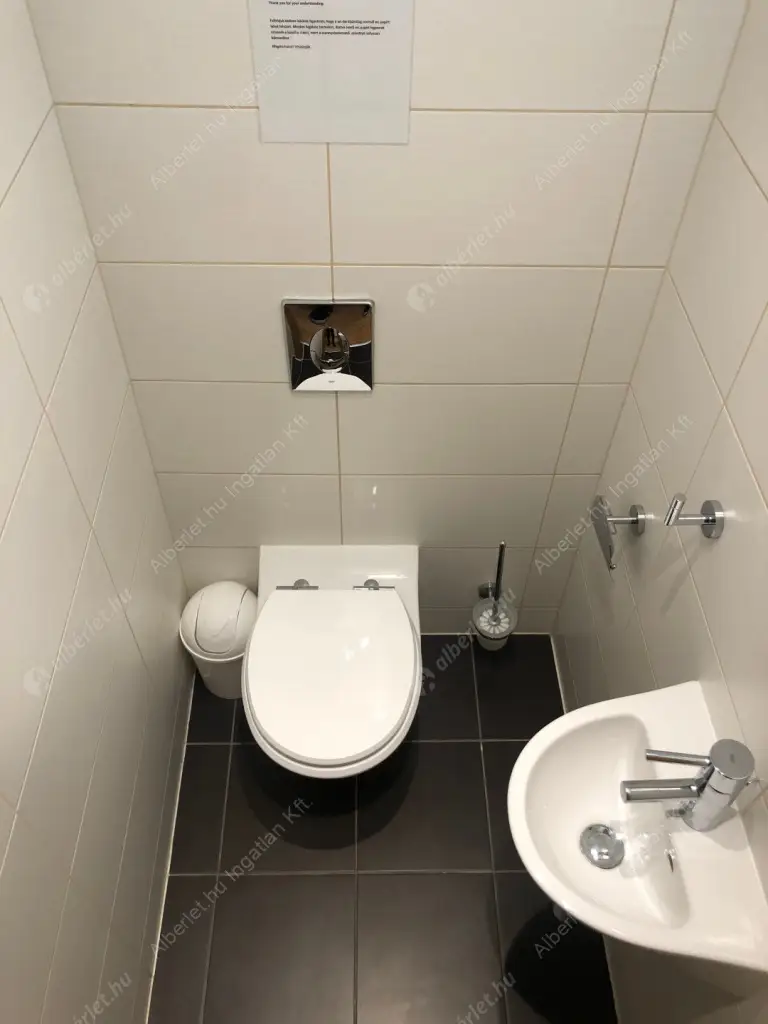 Kiadó albérlet 369000 Ft/hó áron: Budapest, VI. kerület  Andrássy út. Mérete: 57 nm, 1 szobás | Alberlet.hu - 6517704