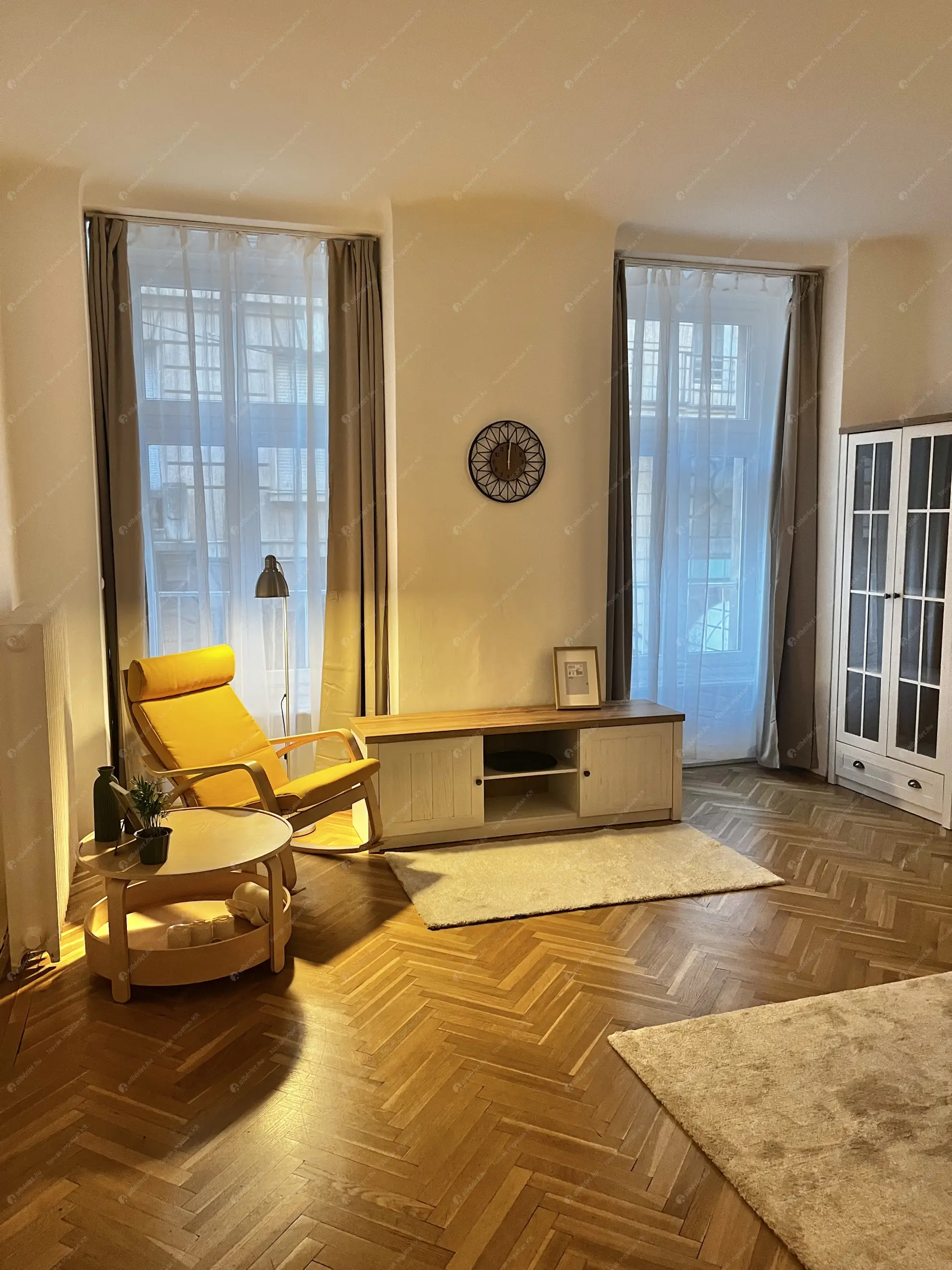 Kiadó albérlet 300000 Ft/hó áron: Budapest, VI. kerület  Andrássy út. Mérete: 64 nm, 2 szobás | Alberlet.hu - 6600264