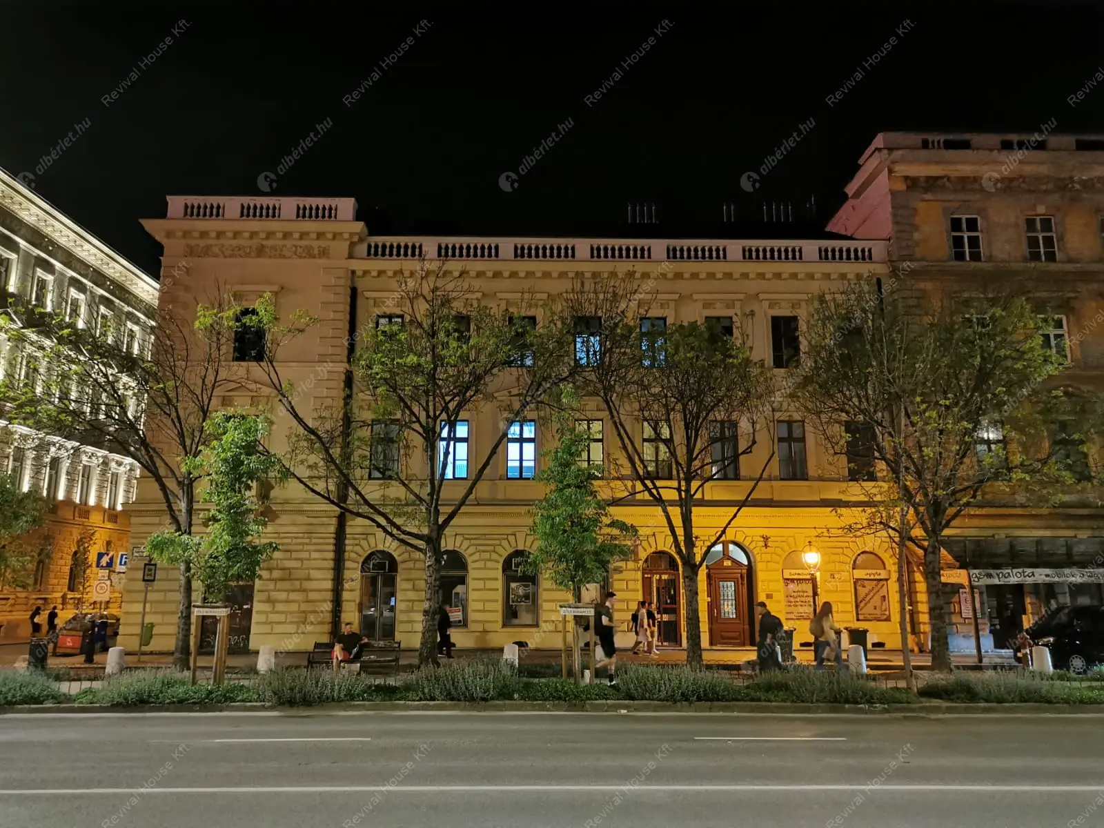 Kiadó albérlet 382000 Ft/hó áron: Budapest, VI. kerület  Andrássy út. Mérete: 66 nm, 3 szobás | Alberlet.hu - 6639692