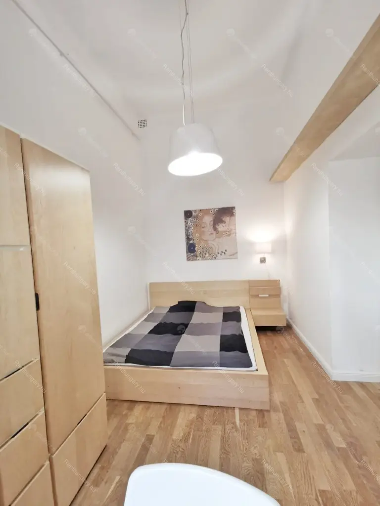 Kiadó albérlet 380000 Ft/hó áron: Budapest, VI. kerület  Andrássy út. Mérete: 66 nm, 3 szobás | Alberlet.hu - 6658146