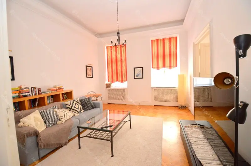 Kiadó albérlet 300000 Ft/hó áron: Budapest, VI. kerület  Andrássy út. Mérete: 68 nm, 2 szobás | Alberlet.hu - 6758593