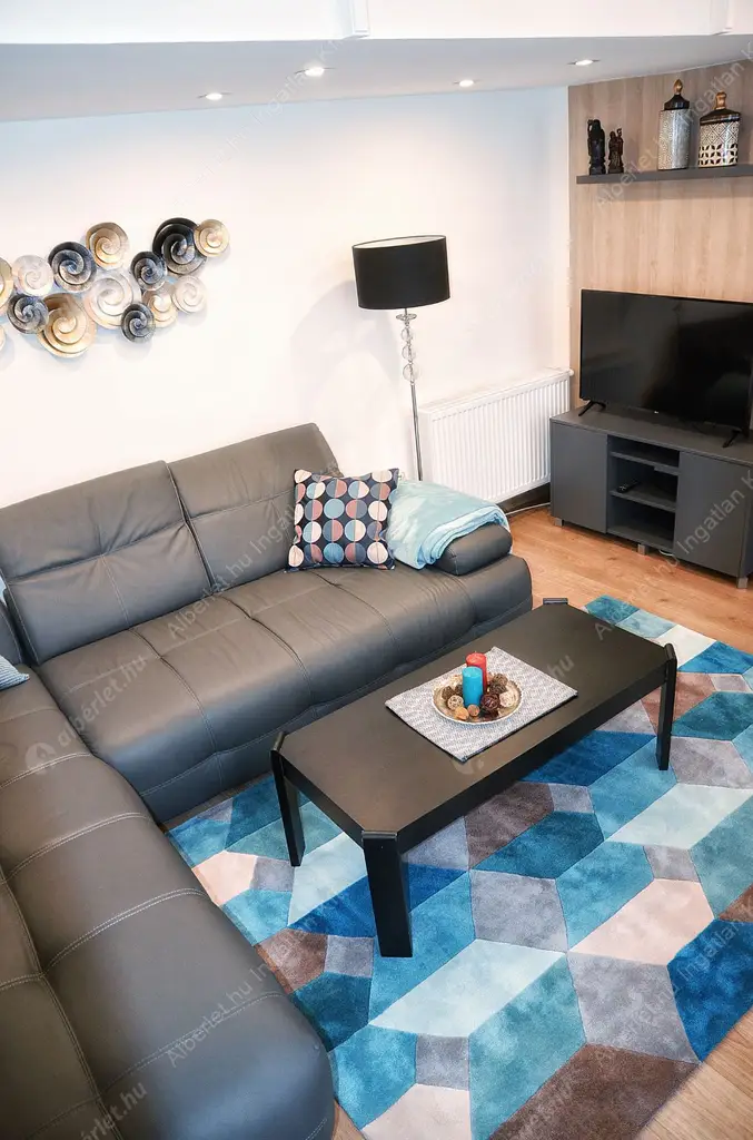 Kiadó albérlet 380000 Ft/hó áron: Budapest, VI. kerület  Andrássy út. Mérete: 70 nm, 2 szobás | Alberlet.hu - 6519752