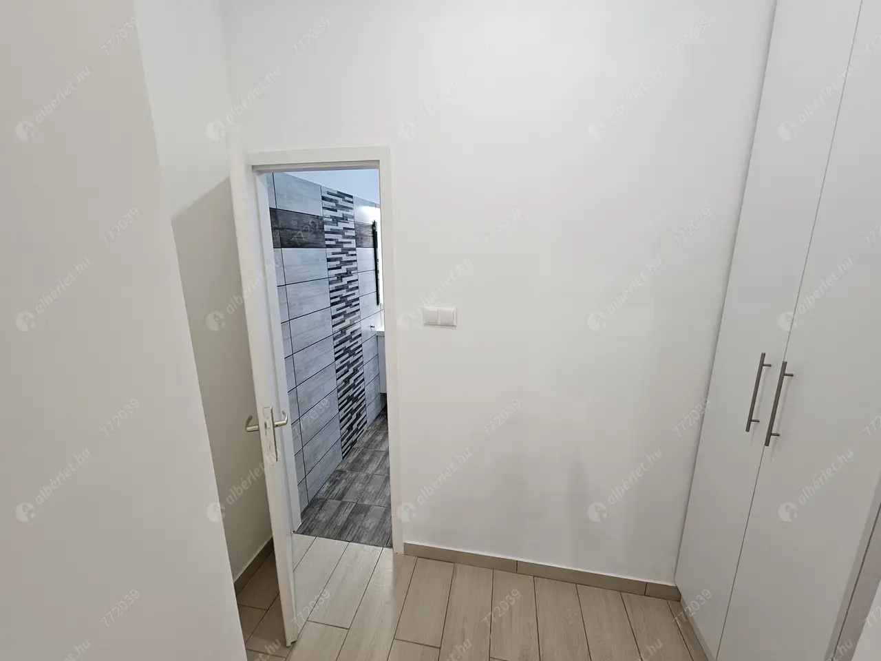 Kiadó albérlet 300000 Ft/hó áron: Budapest, VI. kerület  Andrássy út. Mérete: 75 nm, 2 szobás | Alberlet.hu - 6602559