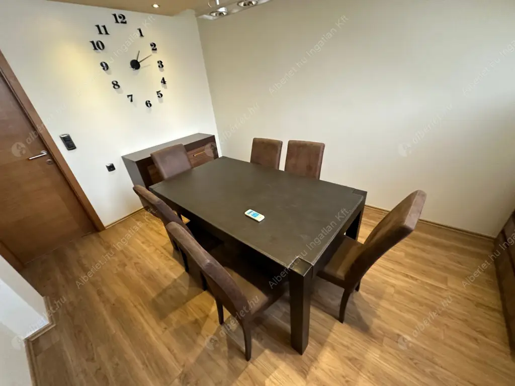 Kiadó albérlet 360000 Ft/hó áron: Budapest, VI. kerület  Andrássy út. Mérete: 75 nm, 3 szobás | Alberlet.hu - 6518597