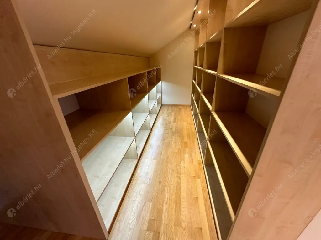 Kiadó albérlet 360000 Ft/hó áron: Budapest, VI. kerület  Andrássy út. Mérete: 75 nm, 3 szobás | Alberlet.hu - 6518602