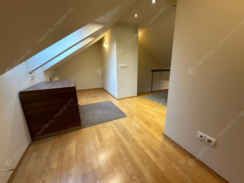 Kiadó albérlet 360000 Ft/hó áron: Budapest, VI. kerület  Andrássy út. Mérete: 75 nm, 3 szobás | Alberlet.hu - 6518604