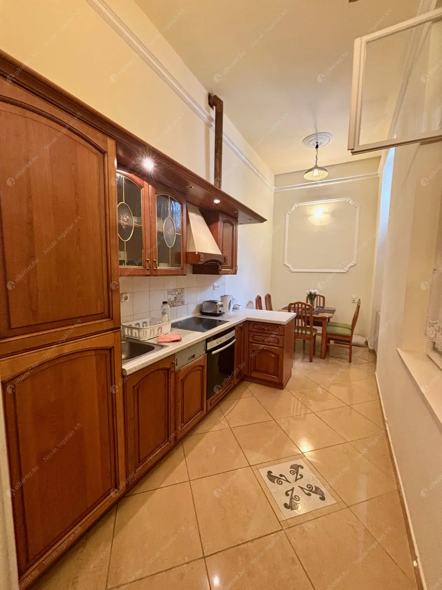 Kiadó albérlet 430000 Ft/hó áron: Budapest, VI. kerület  Andrássy út. Mérete: 77 nm, 3 szobás | Alberlet.hu - 6556898