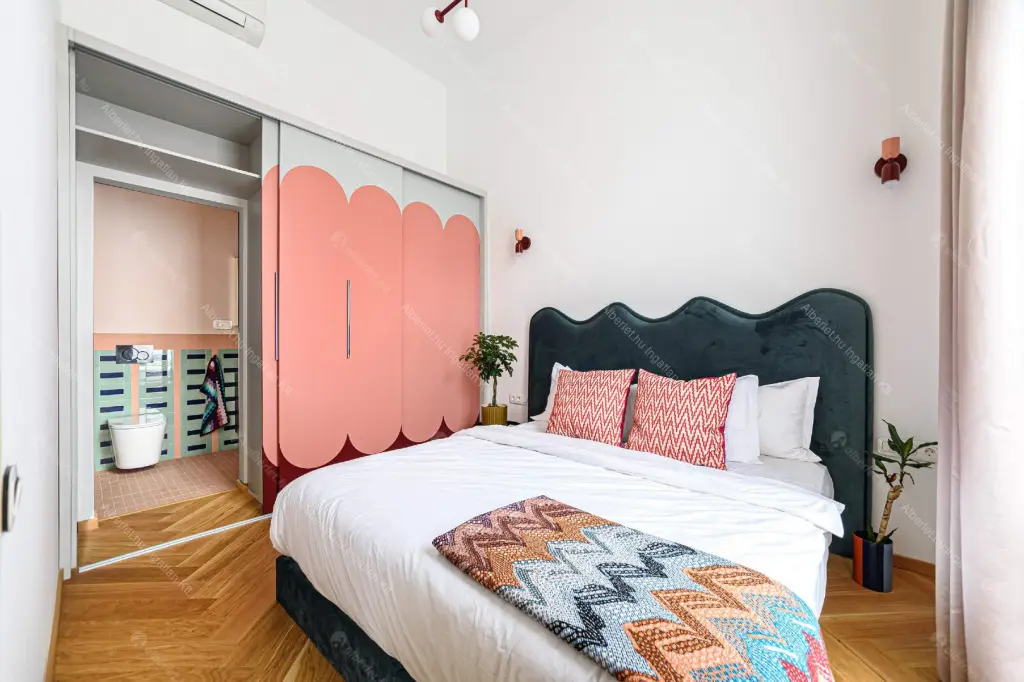 Kiadó albérlet 928000 Ft/hó áron: Budapest, VI. kerület  Andrássy út. Mérete: 77 nm, 3 szobás | Alberlet.hu - 6691215