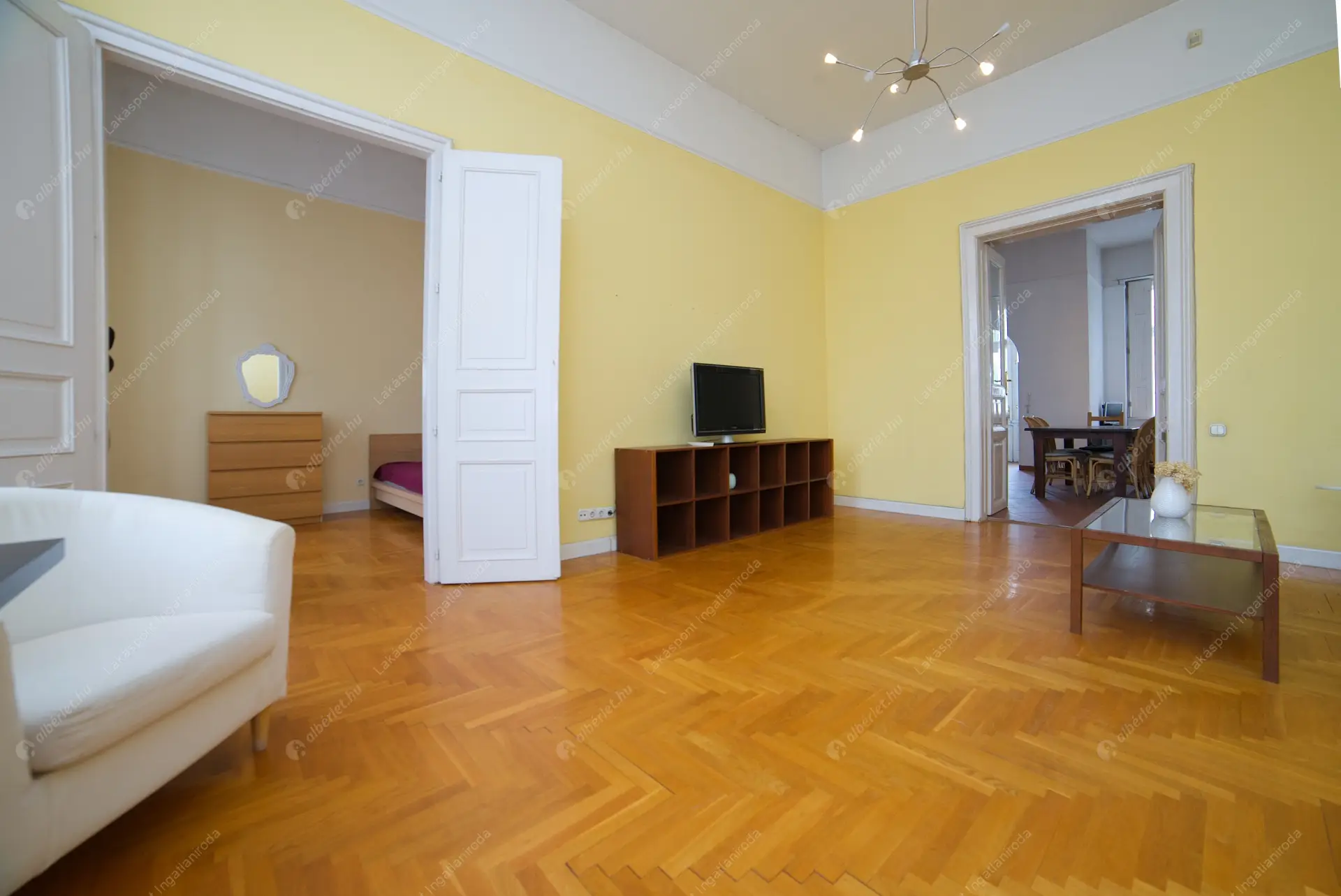 Kiadó albérlet 281000 Ft/hó áron: Budapest, VI. kerület  Andrássy út. Mérete: 80 nm, 2 szobás | Alberlet.hu - 6587486