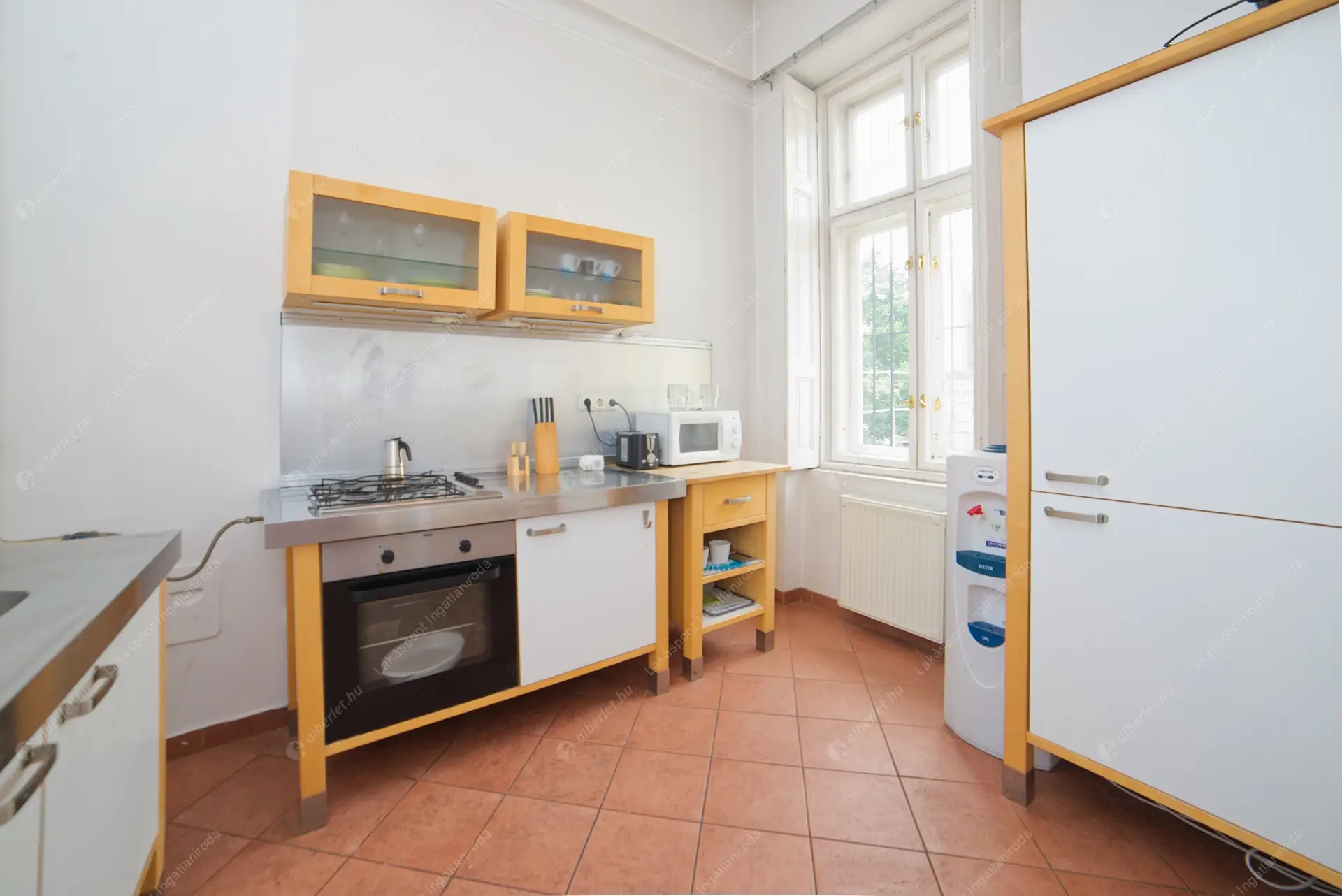 Kiadó albérlet 278000 Ft/hó áron: Budapest, VI. kerület  Andrássy út. Mérete: 80 nm, 2 szobás | Alberlet.hu - 6592077