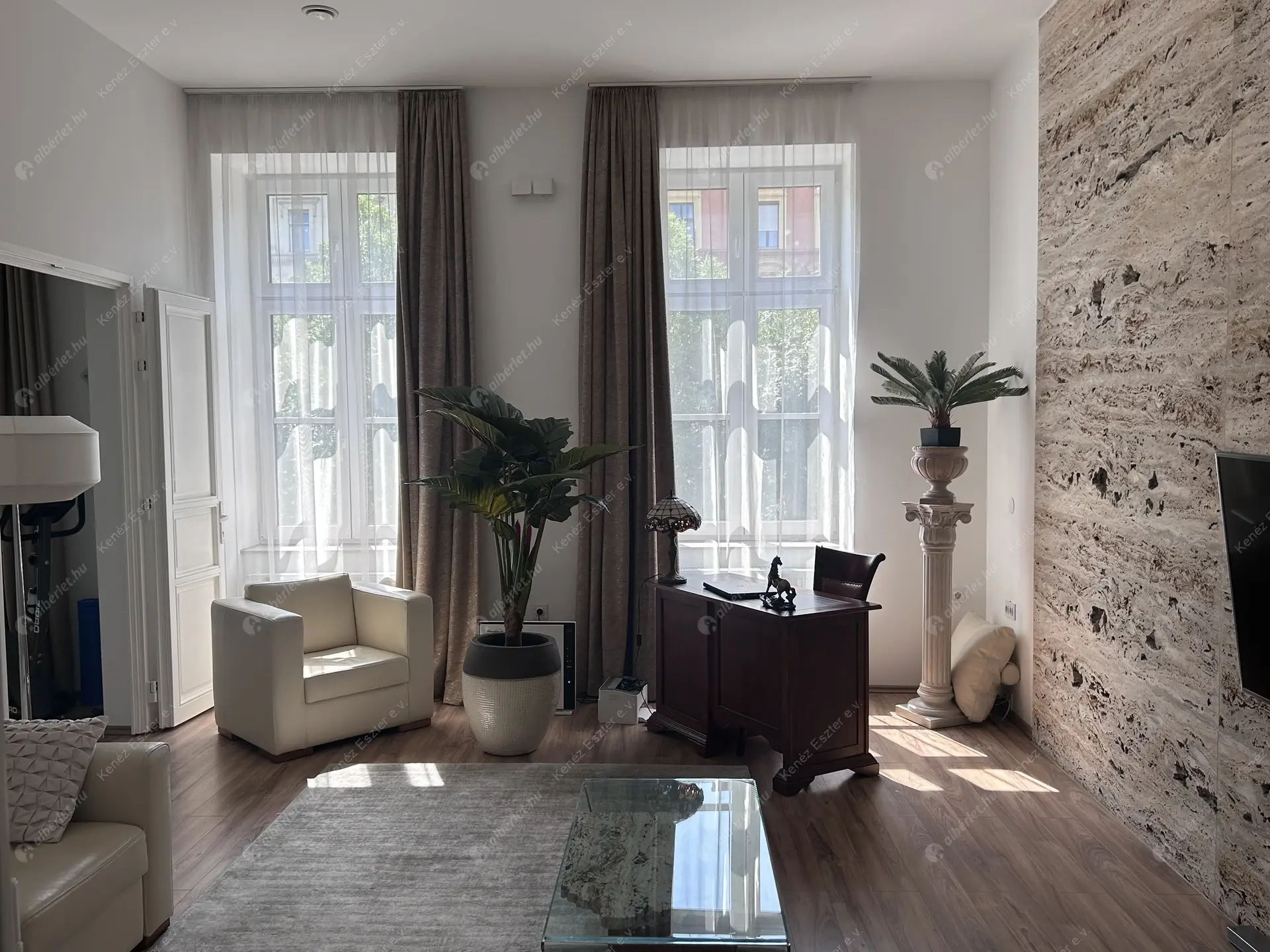 Kiadó albérlet 790000 Ft/hó áron: Budapest, VI. kerület  Andrássy út. Mérete: 80 nm, 2 szobás | Alberlet.hu - 6491467