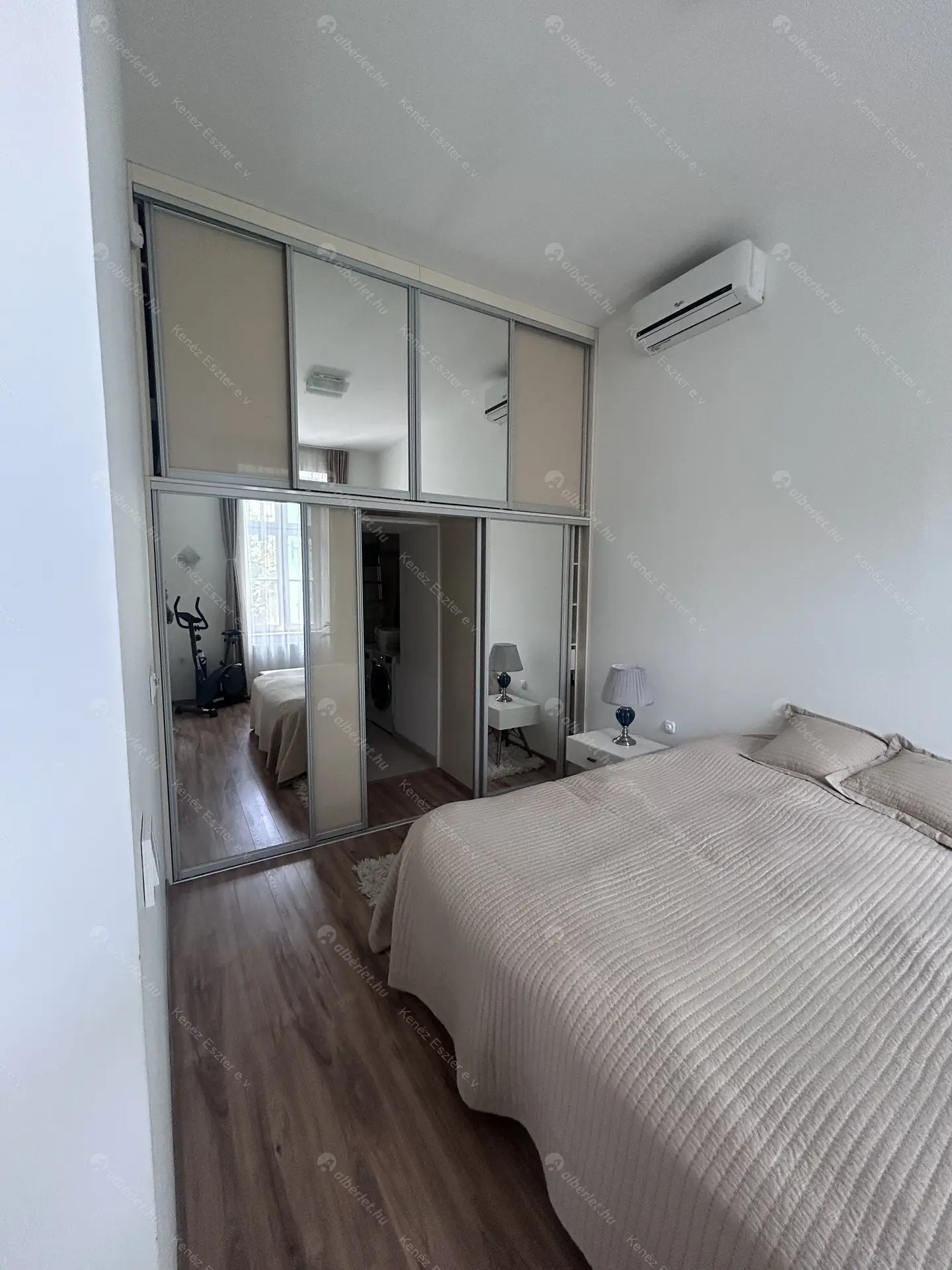 Kiadó albérlet 790000 Ft/hó áron: Budapest, VI. kerület  Andrássy út. Mérete: 80 nm, 2 szobás | Alberlet.hu - 6491473