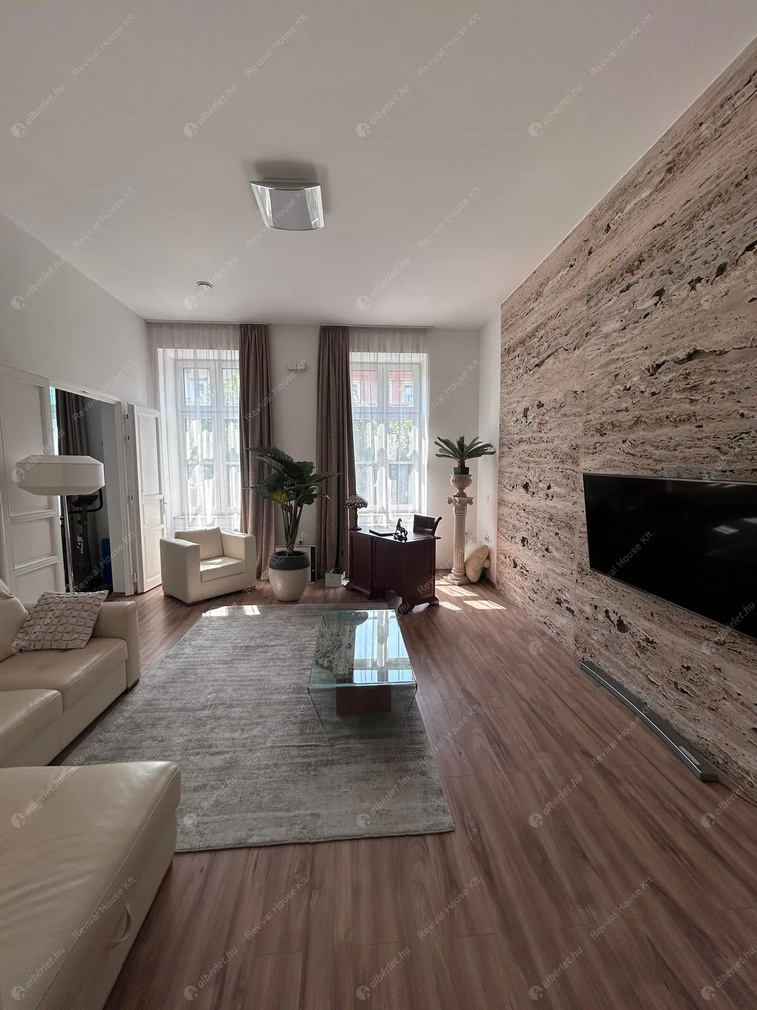 Kiadó albérlet 722000 Ft/hó áron: Budapest, VI. kerület  Andrássy út. Mérete: 80 nm, 3 szobás | Alberlet.hu - 6625119