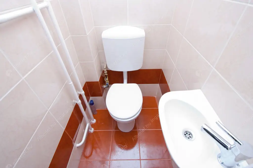 Kiadó albérlet 359000 Ft/hó áron: Budapest, VI. kerület  Andrássy út. Mérete: 80 nm, 3 szobás | Alberlet.hu - 6625722