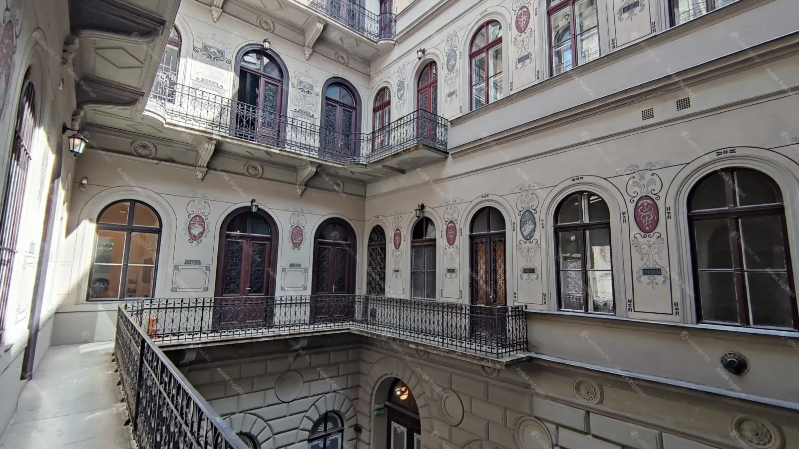 Kiadó albérlet 440000 Ft/hó áron: Budapest, VI. kerület  Andrássy út. Mérete: 86 nm, 2 szobás | Alberlet.hu - 6706805