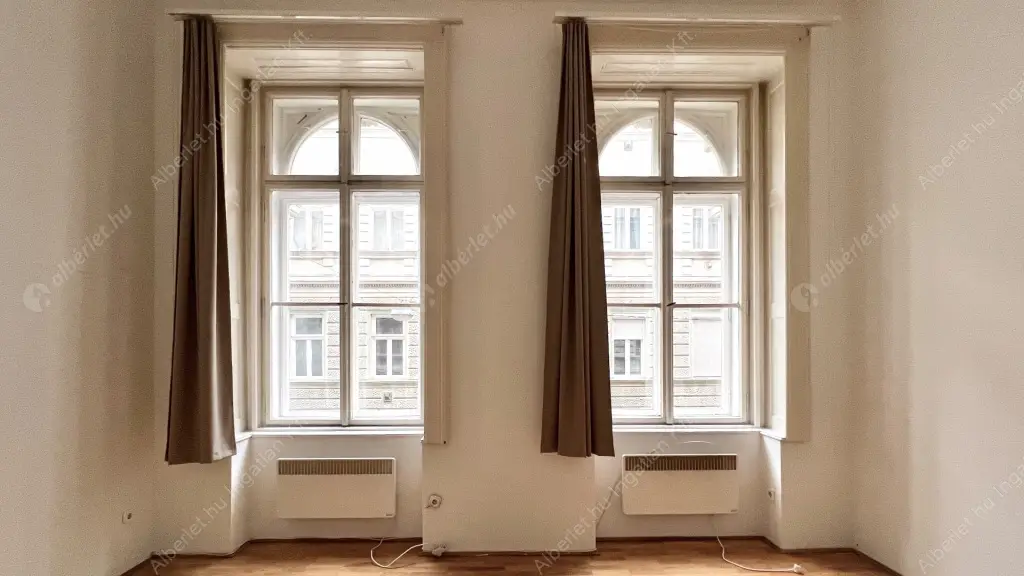 Kiadó albérlet 370000 Ft/hó áron: Budapest, VI. kerület  Andrássy út. Mérete: 90 nm, 3 szobás | Alberlet.hu - 6525069