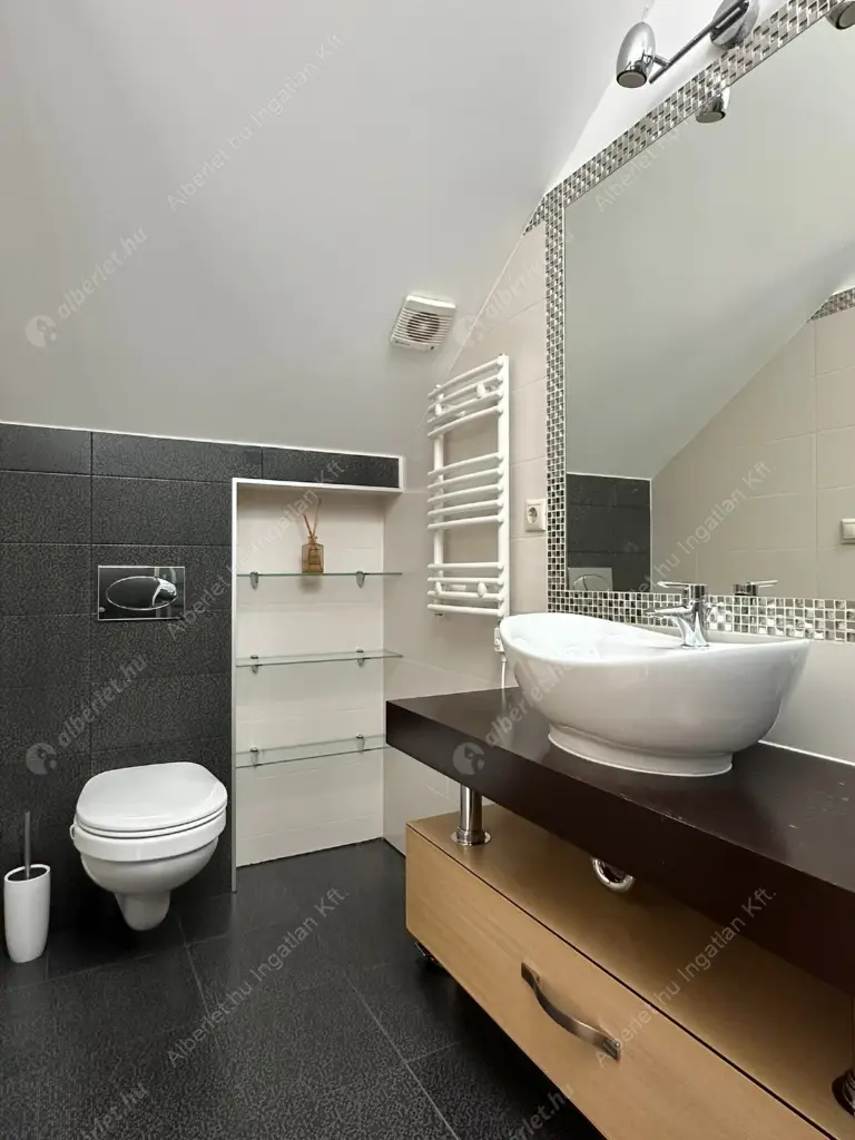 Kiadó albérlet 699000 Ft/hó áron: Budapest, VI. kerület  Andrássy út. Mérete: 97 nm, 3 szobás | Alberlet.hu - 6563909