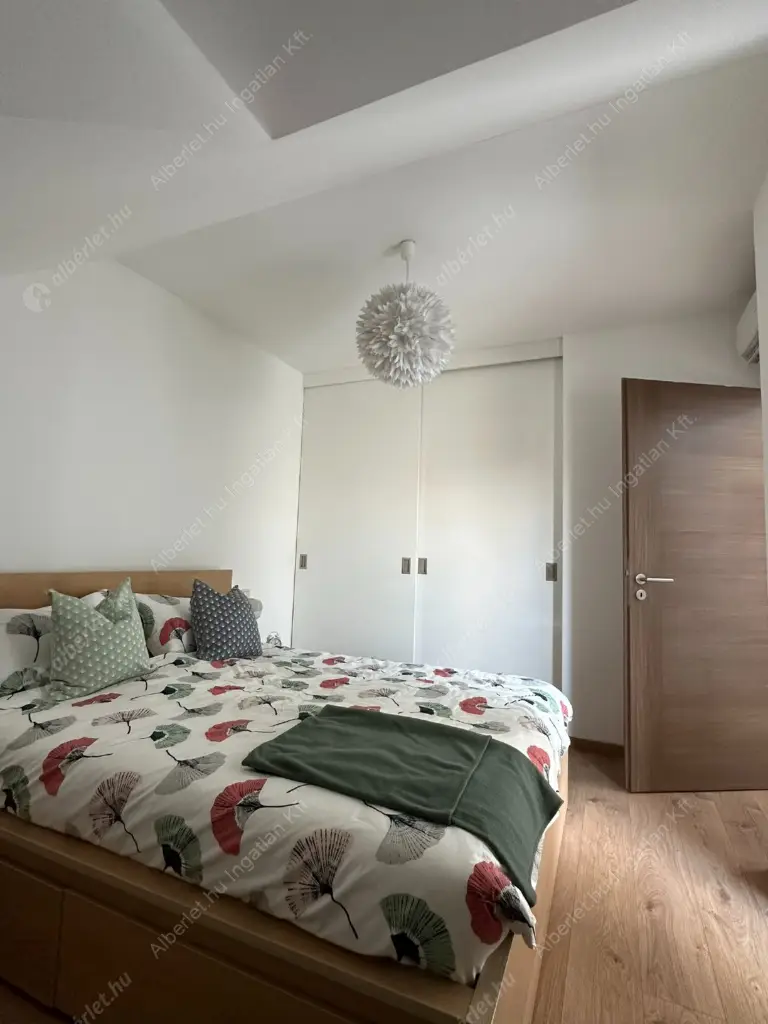 Kiadó albérlet 699000 Ft/hó áron: Budapest, VI. kerület  Andrássy út. Mérete: 97 nm, 3 szobás | Alberlet.hu - 6563915