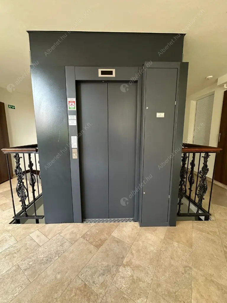 Kiadó albérlet 699000 Ft/hó áron: Budapest, VI. kerület  Andrássy út. Mérete: 97 nm, 3 szobás | Alberlet.hu - 6563920