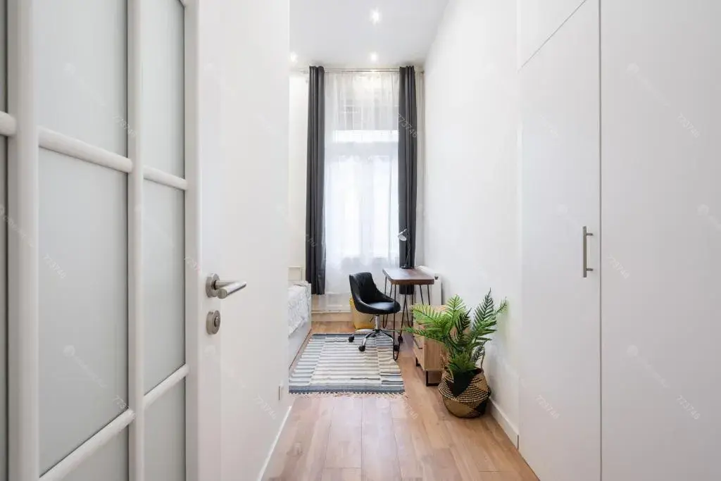 Kiadó albérlet 250000 Ft/hó áron: Budapest, VI. kerület   Anker köz . Mérete: 20 nm,  szobás | Alberlet.hu - 6641105