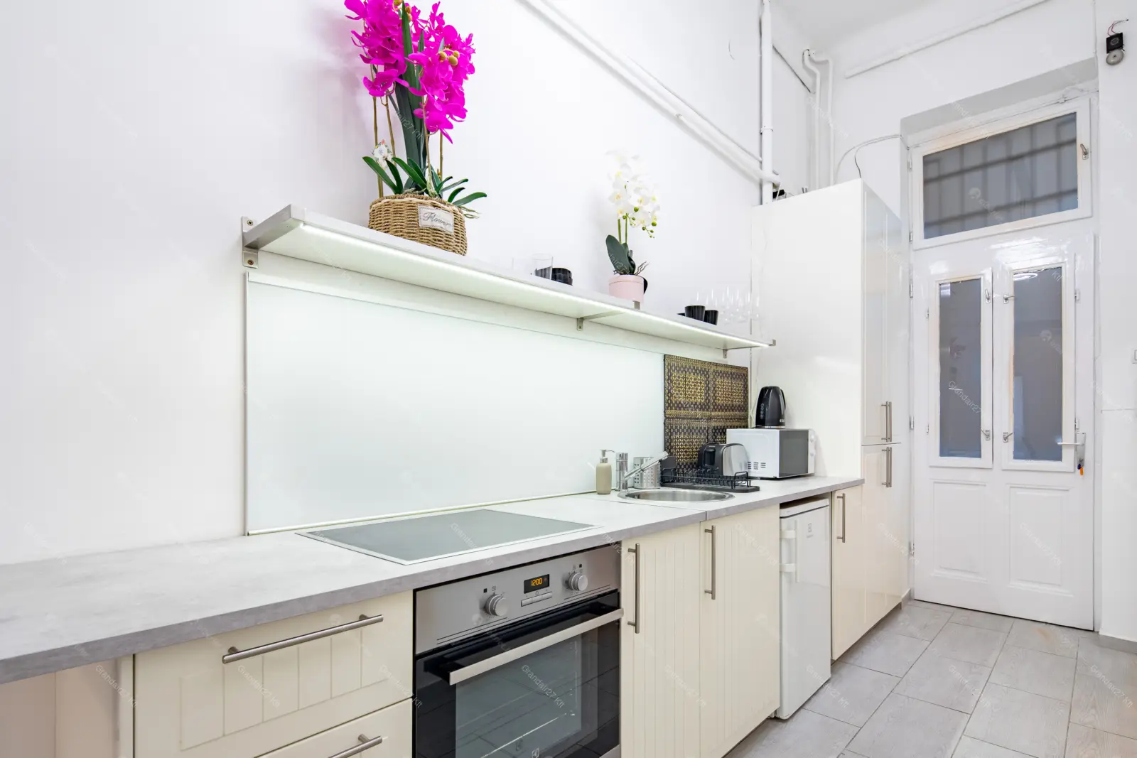 Kiadó albérlet 650000 Ft/hó áron: Budapest, VI. kerület  Anker köz. Mérete: 110 nm, 5 szobás | Alberlet.hu - 6661461