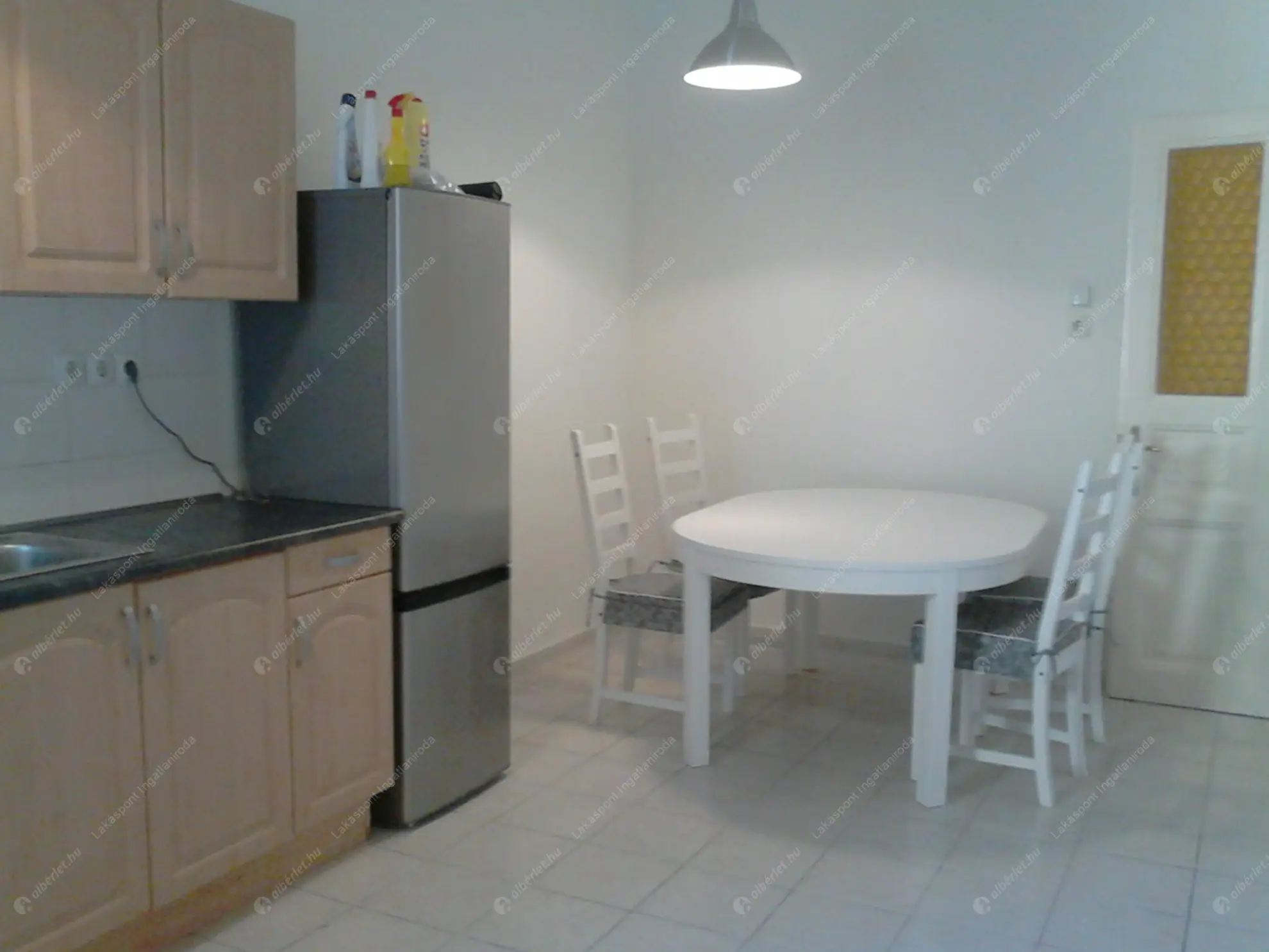 Kiadó albérlet 291000 Ft/hó áron: Budapest, VI. kerület  Anker köz. Mérete: 80 nm, 3 szobás | Alberlet.hu - 6573363