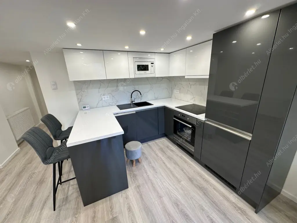 Kiadó albérlet 320000 Ft/hó áron: Budapest, VI. kerület  Aradi utca. Mérete: 40 nm, 1 szobás | Alberlet.hu - 6551610
