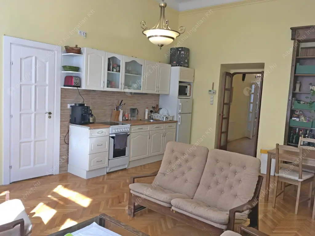 Kiadó albérlet 280000 Ft/hó áron: Budapest, VI. kerület  Aradi utca. Mérete: 67 nm, 3 szobás | Alberlet.hu - 6606901