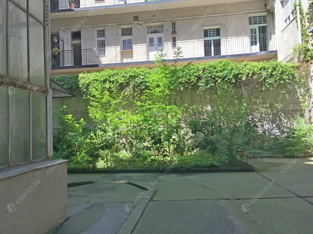 Kiadó albérlet 280000 Ft/hó áron: Budapest, VI. kerület  Aradi utca. Mérete: 67 nm, 3 szobás | Alberlet.hu - 6617265