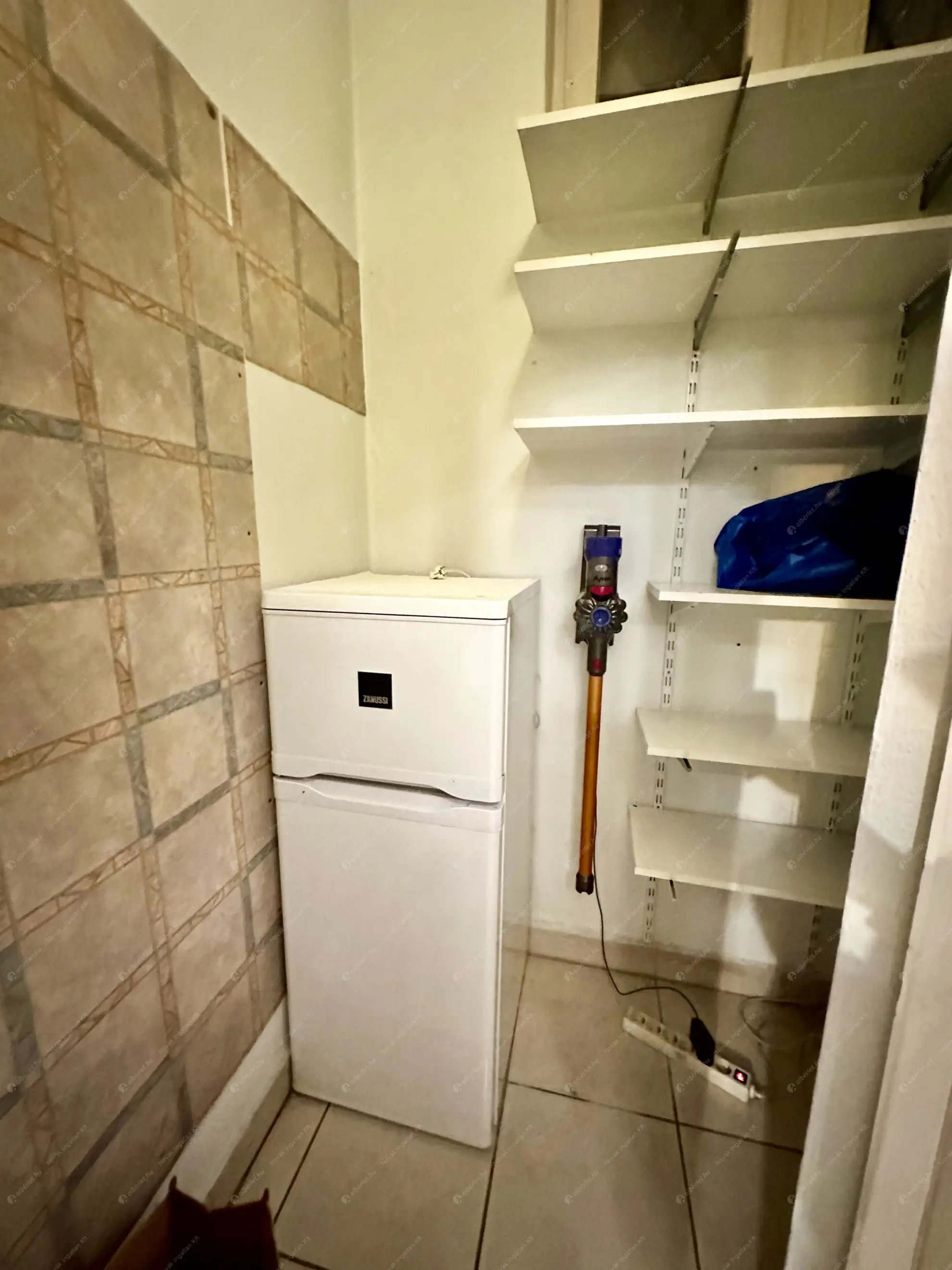 Kiadó albérlet 310000 Ft/hó áron: Budapest, VI. kerület  Aradi utca. Mérete: 84 nm, 3 szobás | Alberlet.hu - 6630318