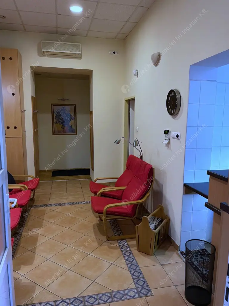 Kiadó albérlet 350000 Ft/hó áron: Budapest, VI. kerület  Bajcsy-Zsilinszky út. Mérete: 106 nm, 3 szobás | Alberlet.hu - 6605059