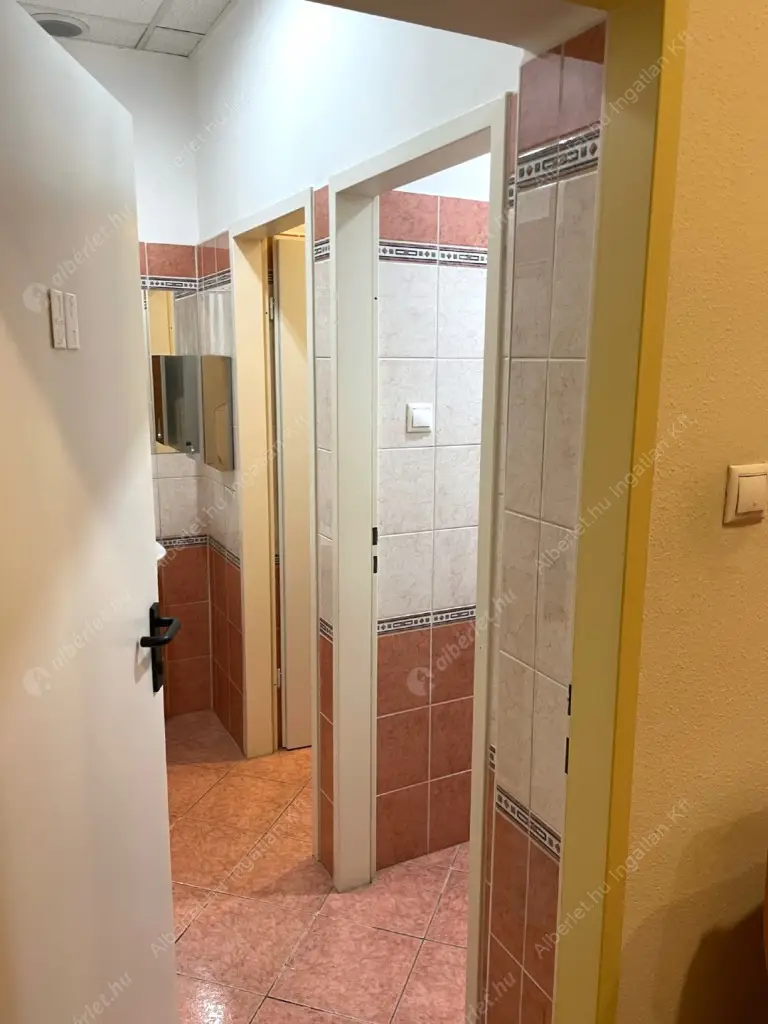 Kiadó albérlet 350000 Ft/hó áron: Budapest, VI. kerület  Bajcsy-Zsilinszky út. Mérete: 106 nm, 3 szobás | Alberlet.hu - 6605062