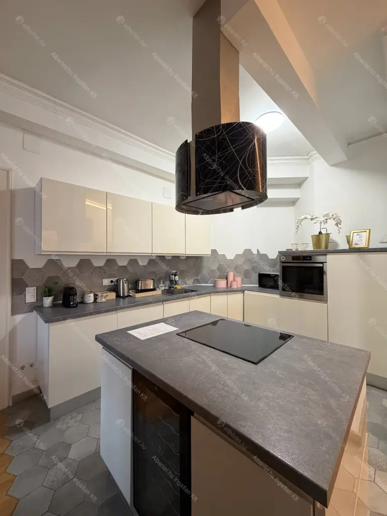 Kiadó albérlet 700000 Ft/hó áron: Budapest, VI. kerület  Bajcsy-Zsilinszky út. Mérete: 115 nm, 4 szobás | Alberlet.hu - 6688798