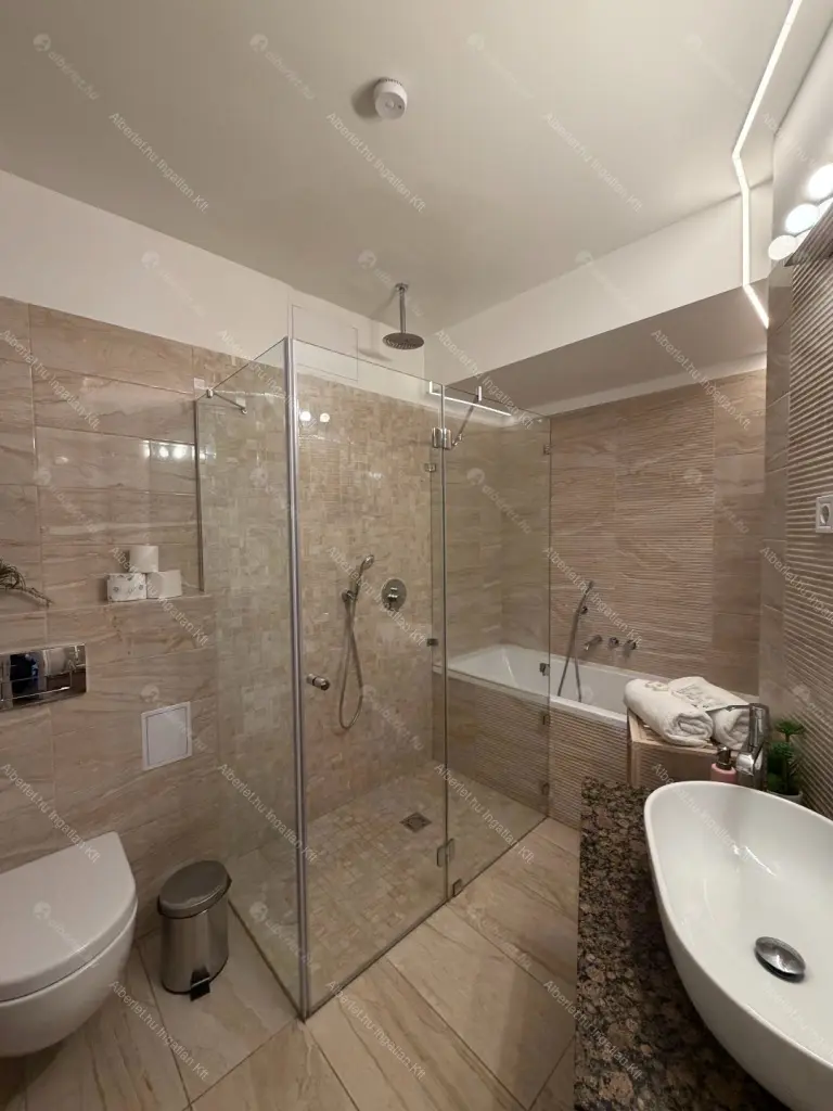 Kiadó albérlet 700000 Ft/hó áron: Budapest, VI. kerület  Bajcsy-Zsilinszky út. Mérete: 115 nm, 4 szobás | Alberlet.hu - 6688802