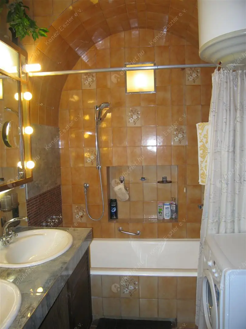 Kiadó albérlet 400000 Ft/hó áron: Budapest, VI. kerület  Bajcsy-Zsilinszky út. Mérete: 120 nm, 3 szobás | Alberlet.hu - 6539843