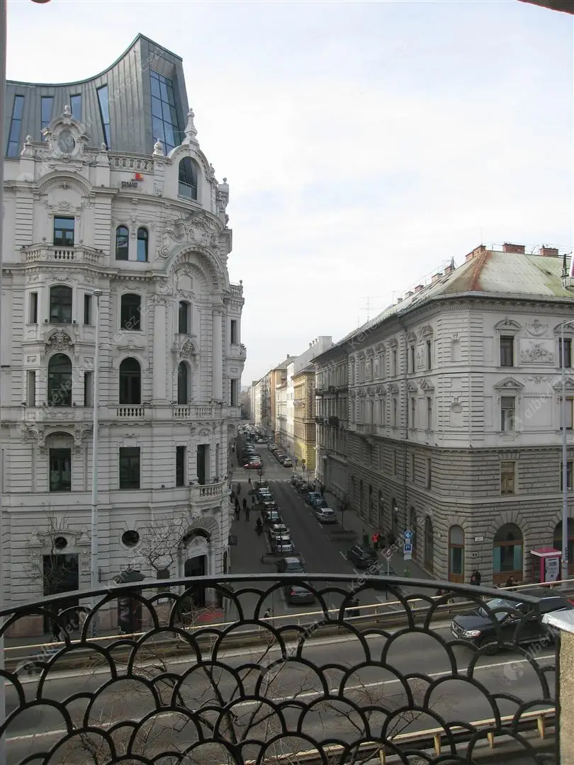 Kiadó albérlet 400000 Ft/hó áron: Budapest, VI. kerület  Bajcsy-Zsilinszky út. Mérete: 120 nm, 3 szobás | Alberlet.hu - 6539889