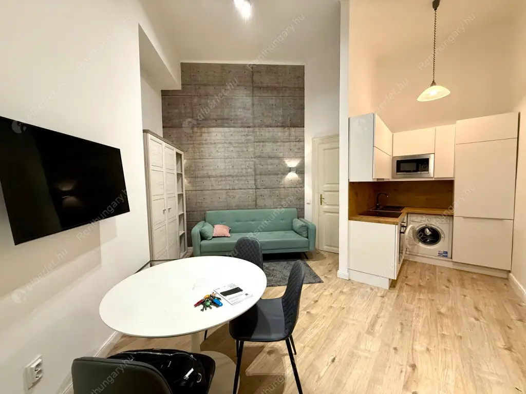 Kiadó albérlet 210000 Ft/hó áron: Budapest, VI. kerület  Bajcsy-Zsilinszky út. Mérete: 28 nm, 1 szobás | Alberlet.hu - 6595236